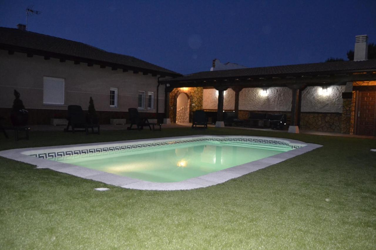 El Capricho De Los Carrascos Juarros de Voltoya Luaran gambar