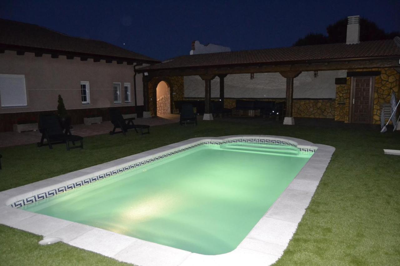 El Capricho De Los Carrascos Juarros de Voltoya Luaran gambar