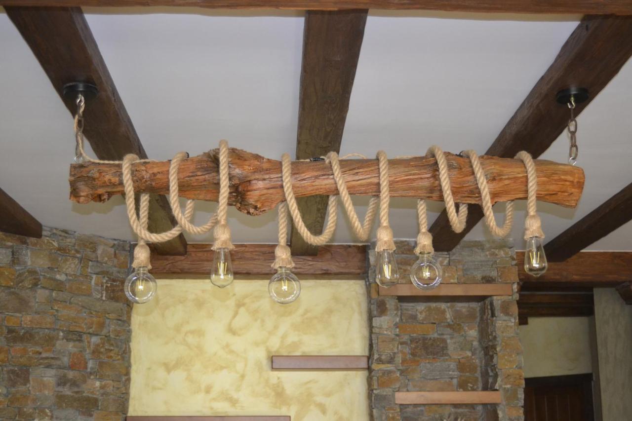 El Capricho De Los Carrascos Juarros de Voltoya Luaran gambar
