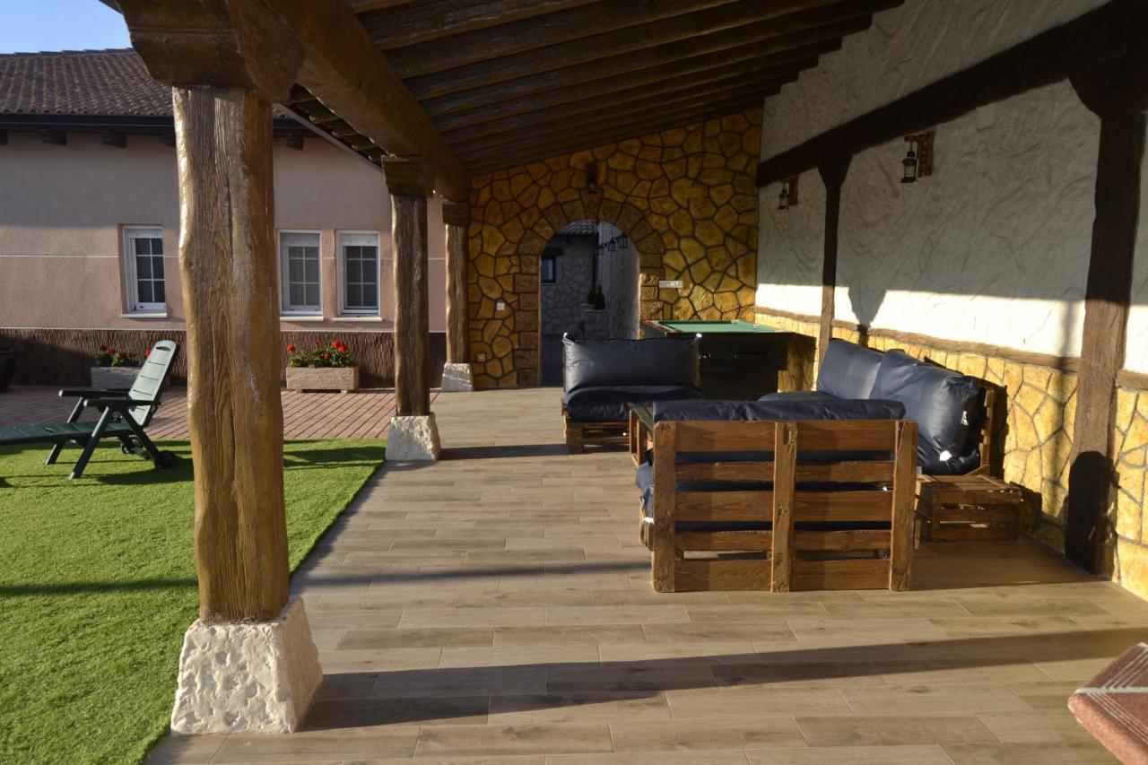 El Capricho De Los Carrascos Juarros de Voltoya Luaran gambar
