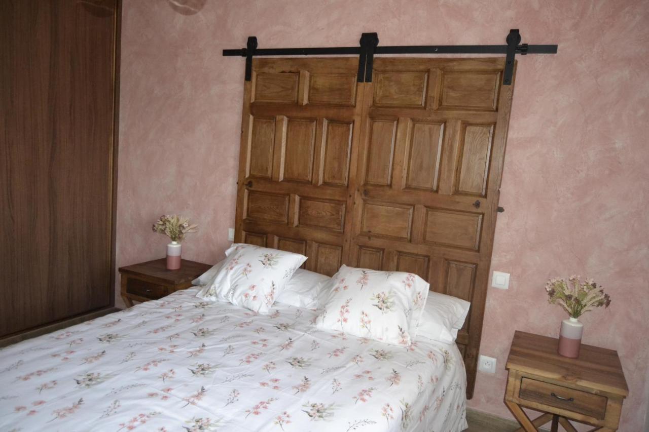El Capricho De Los Carrascos Juarros de Voltoya Luaran gambar